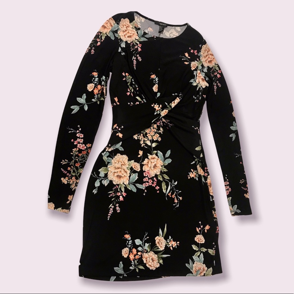 👗3/$20.00 SALE‼️ Forever 21 Women’s Black/Floral Bodycon Minidress size M